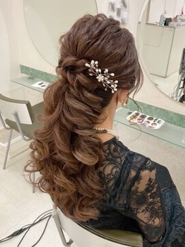 ブリエ(briller) ERIstyle☆キレイ目　くくらないポニーテール