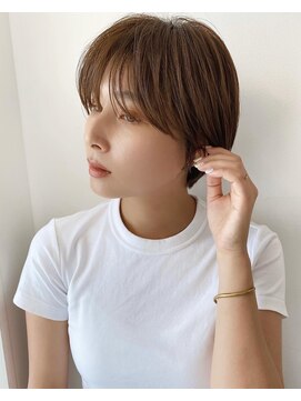 ノンダメージサロン ステラバイボヌール(Stella by Bonheur) stylist）シースルーショート◎くすみベージュ