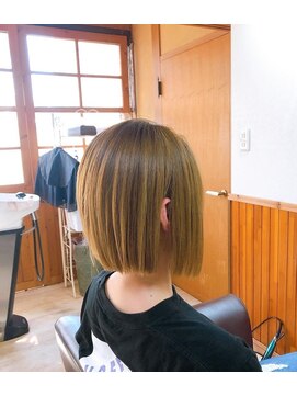 コーチ(COACH) 前下がりボブ