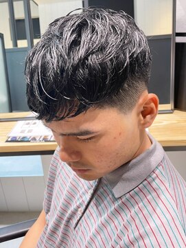 アイティーバイアルバム 松戸店(IT by ALBUM) エリアスキンフェード_マッシュパーマハイライト_ba401861