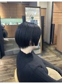 黒髪ショート