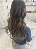 グレージュ/ベージュ/Wカラー/くびれ巻き/韓国ヘア/透明感