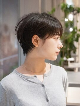 ビュートリアム 梅田(BEAUTRIUM) ショートヘア/耳かけショート/くびれショート/マッシュショート