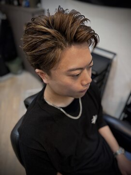 リヴ ヘアワークス(LiVE HAIR WORKS) カット&カラー