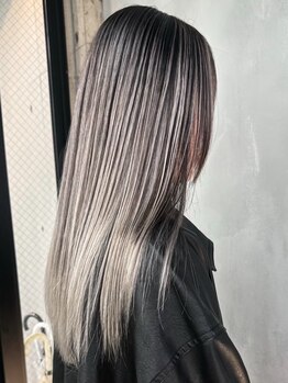 アコ(Aco)の写真/縮毛矯正,トリートメントでもない次世代テクニック☆《美髪チャージ・髪質改善》柔らかなサラツヤ髪を実感!