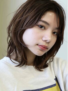 ヘアーアンドメイク エイダ(hair&make eida) 暗めカラー/ グランマッシュ/ デザインカラー【神保町/竹橋】