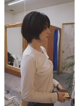ナチュラルショートボブ