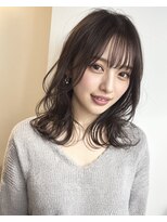 エルイコールアイエム(L=im) サイドバングレイヤーミディアムシャギー