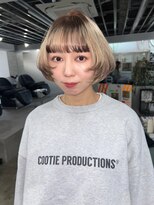 マトペ&nbsp;レイヤーボブ　三毛猫カラー　ボブデザインカラー