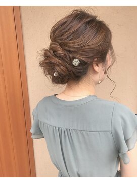 フィオーレ ヘアデザイン(FIORE hair design) 大人可愛いシニヨンスタイル