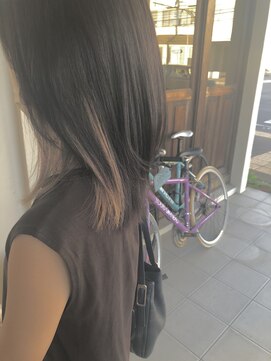 フランジェッタヘアー(Frangetta hair) 柔らかストレート