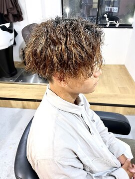 ザワン(The one) センターパートツイストスパイラルグラデーション