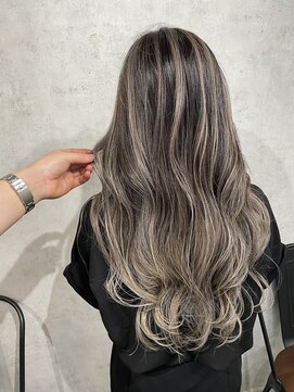 アポロ 横浜駅店(apollo) バレイヤージュ/ロングヘア/ミントグレージュ/ホワイトアッシュ