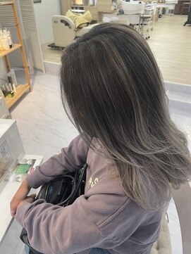 ロペ(ROPE) 白髪ぼかしバレイヤージュカラー