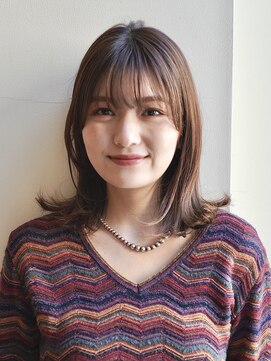 ビュートリアム265(BEAUTRIUM 265) ミディアムレイヤー/レイヤーカット/銀座/くびれヘア/外はね