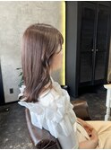 暗めベージュ