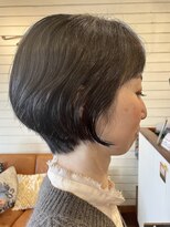 リリー(Lily)&nbsp;頭の丸みをきれいに♪前下がりショート 30代40代50代