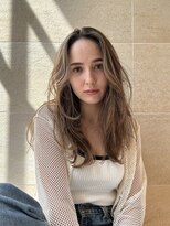 ビュートリアム265(BEAUTRIUM 265)&nbsp;ハイライトヘア 春夏ヘア ゆるふわロングヘア 銀座 有楽町