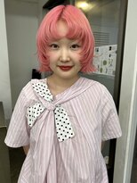 レコ 渋谷(LECO)&nbsp;ネオンベビーピンクレイヤーボブ