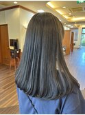 アッシュカラー/ベージュ/内巻きロング/20代/30代