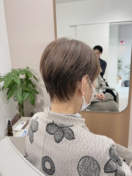 ヒトトキ(hitotoki) コンパクトショート＋白髪ぼかし