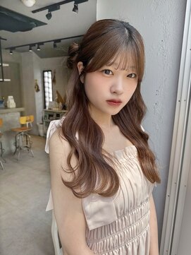 ユヌ(Une) くるみちゃんヘアセット前髪カットブリーチなしカラー