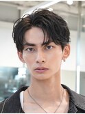 センターパートアクティブフェザーショート