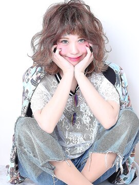 ラックスビーハカタ 福岡博多バスターミナル店(LUXBE HAKATA) ミディアムやんちゃパーマヘア