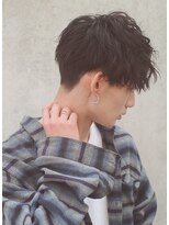 レジュアル(RESSUAL)&nbsp;ツーブロックマッ シュゆるスパコンマヘアアップバング