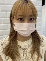 目尻にピンクでワンポイント<原田>