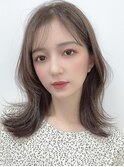 清潔感美人系オフィスカジュアル外ハネくびれミディアム