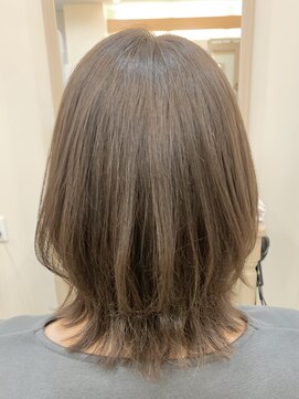 アルターリール(aL ter Rire) くびれミディ/アッシュベージュ/福原遼華