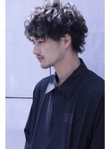 大人20代、30代メンズのマッシュウルフスパイラルパーマショート