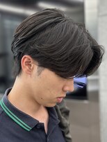 大人ビジネスヘア緩め毛流れセンターパートニュアンスパーマ