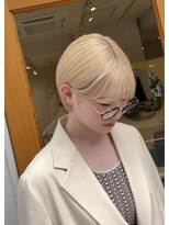 スタン 渋谷(Stam)&nbsp;ナチュラルブロンドショートヘア冬カラー透明感ブリーチ渋谷駅