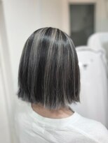 ナンバー ユアイロ 川崎(N° uairo)&nbsp;【末安】バレイヤージュ/ホワイトグレージュ/鎖骨ミディ/20代