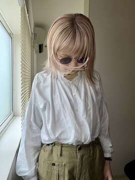 アイ エス ビー エヌ(ISBN) ミルクティーベージュ