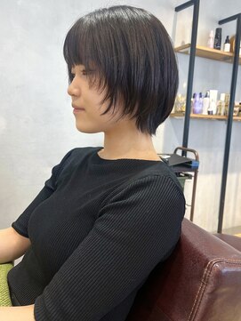 エミス バイ メルト 吉祥寺(emis by melt) 【吉田江梨】顔周りレイヤーショートボブウルフアースカラー