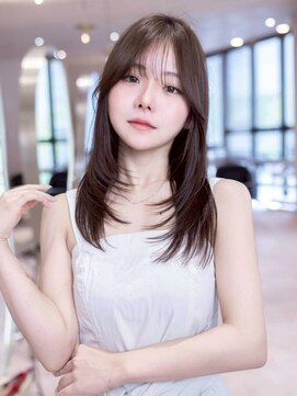 ケアリー プレナ海浜幕張(Carelly) デザインカラー/レイヤーカット/ウェットヘア/オリーブベージュ