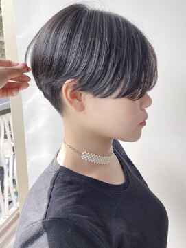 モリオフロムロンドン 原宿本店(morio from London) 【morio 原宿】大人　刈り上げ　マッシュショート　グレージュ