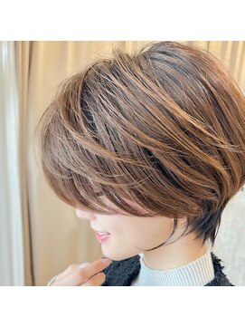 アグ ヘアー ネスト 茨木店(Agu hair nest) 大人ショートボブ 20代30代40代ヘア 小顔 大阪クビレ茨木