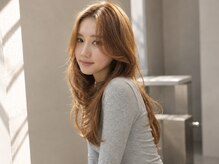 ブリーチなしでも、柔らかく、透ける。