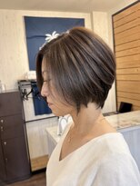 エニ(eni)&nbsp;95. 大人ショートボブ/艶髪ストレート/デザインカラー