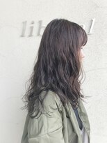 リベラル(liberal)&nbsp;箕面大人女子[なみなみウェーブ/抜け感ヘア] hair江嶋