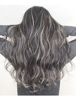 オアシス ガーデン 松戸店(Oasis GaRDEN)&nbsp;アッシュグレージュ3Dハイライトカラー♪