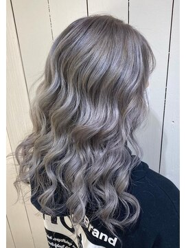 カルフール オハナ せんげん台西口店(Carrefour OHANA) グレーアッシュ