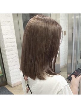 ワット 原宿店(W) 【ヘーゼルナッツベージュ】W-ワット-原宿店