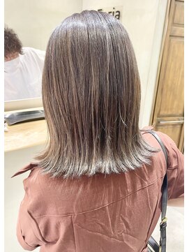 フェリア 松山(Feria) 【Feria松山】白石シャドールーツ☆