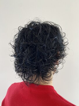 テラス トヨタ(Telasu Toyota) ウルフのスパイラルパーマ