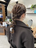 グランデ(GRANDE)&nbsp;編み下ろしアレンジ/お呼ばれヘア/ロングヘアアレンジ